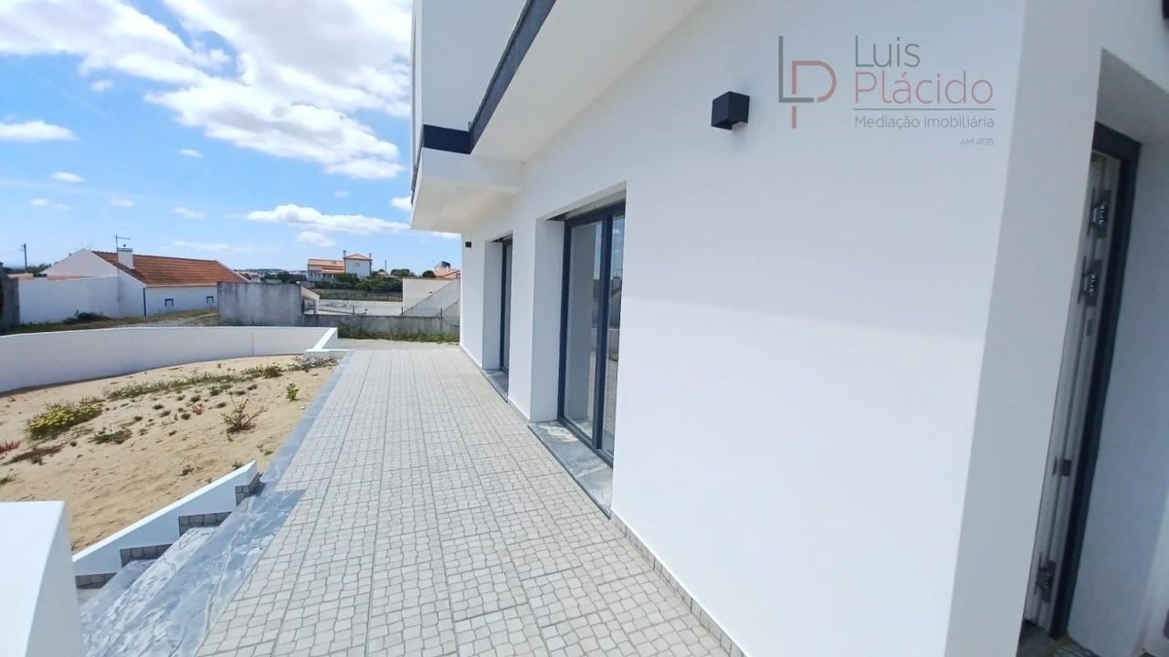 Moradia T4 para Venda em Santiago do Cacém, Santa Cruz e São Bartolomeu da Serra Foto 33