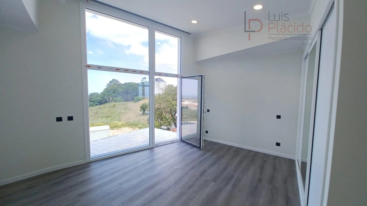 Moradia T4 para Venda em Santiago do Cacém, Santa Cruz e São Bartolomeu da Serra Foto 34