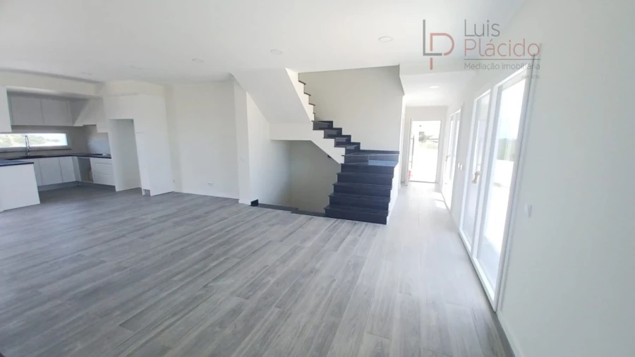 Moradia T4 para Venda em Santiago do Cacém, Santa Cruz e São Bartolomeu da Serra Foto 29