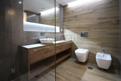 Apartamento T3 para Venda em Carcavelos e Parede