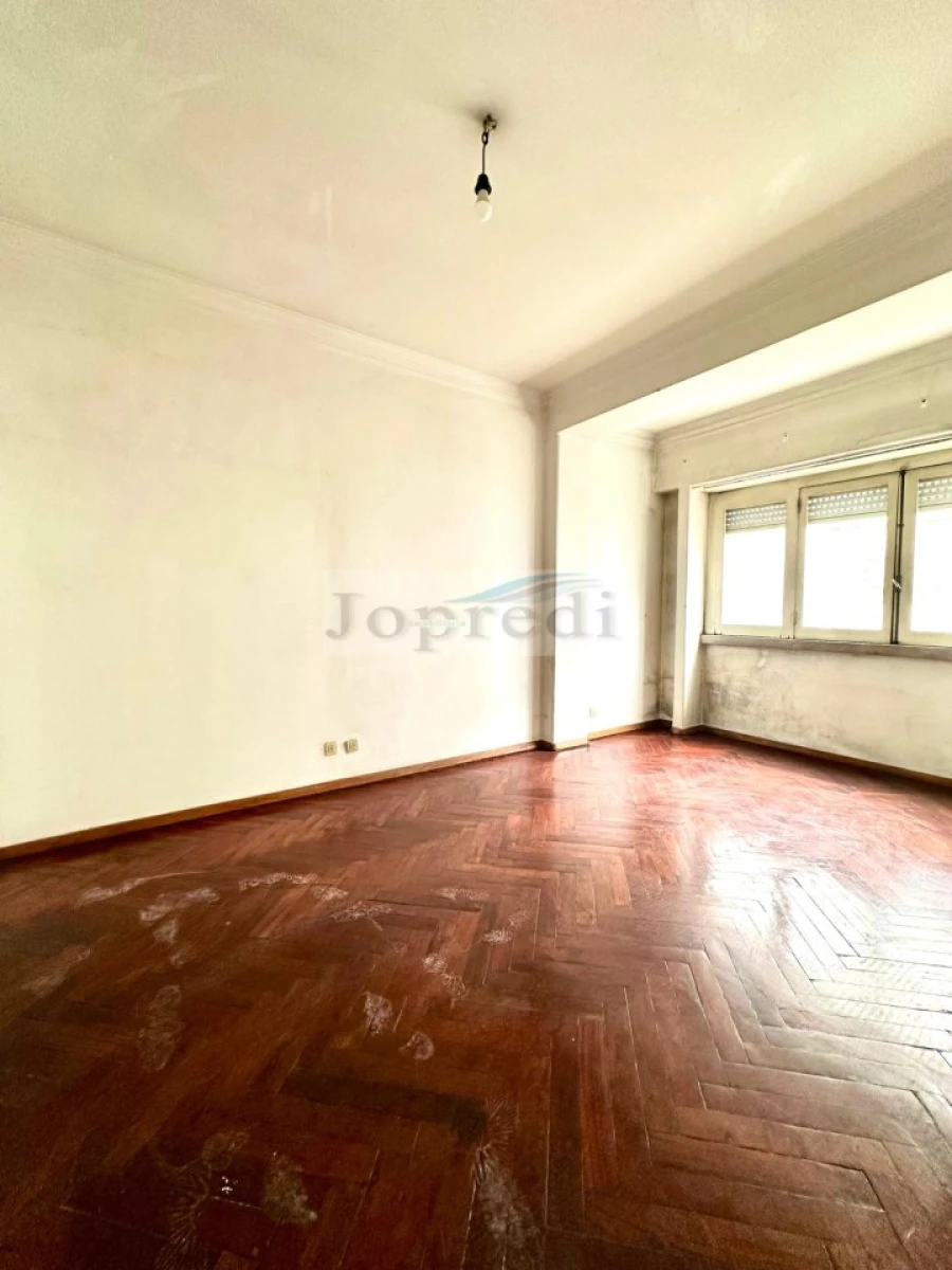 Apartamento T1 para Venda em Santo António Foto 3