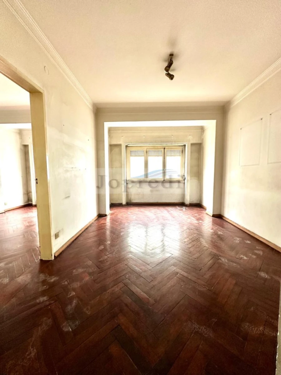 Apartamento T1 para Venda em Santo António Foto 4