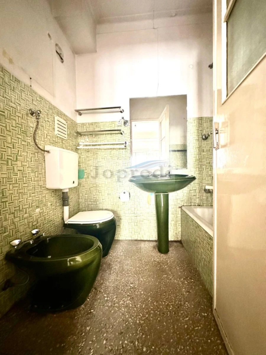 Apartamento T1 para Venda em Santo António Foto 18