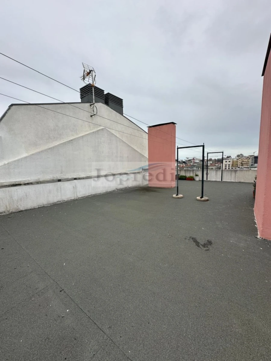 Apartamento T1 para Venda em Santo António Foto 21