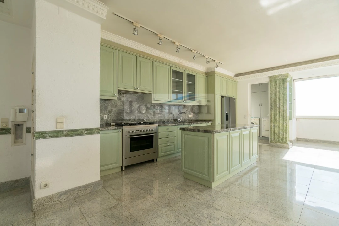 Apartamento T3 para Venda em Oeiras e São Julião da Barra, Paço de Arcos e Caxias Foto 10