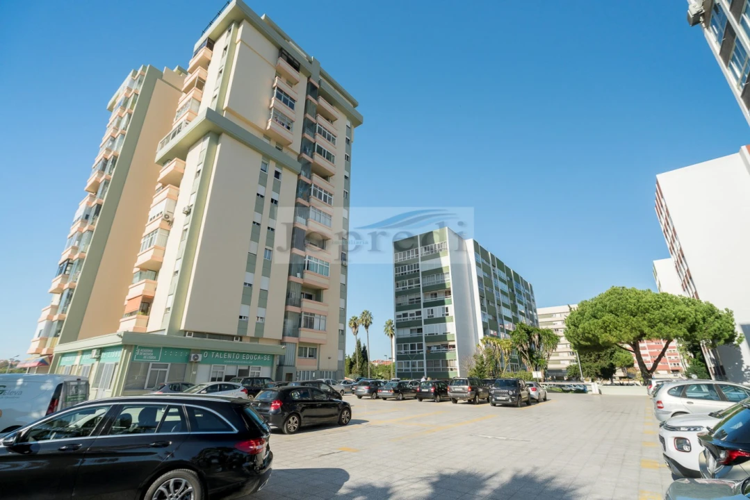 Apartamento T3 para Venda em Oeiras e São Julião da Barra, Paço de Arcos e Caxias Foto 33