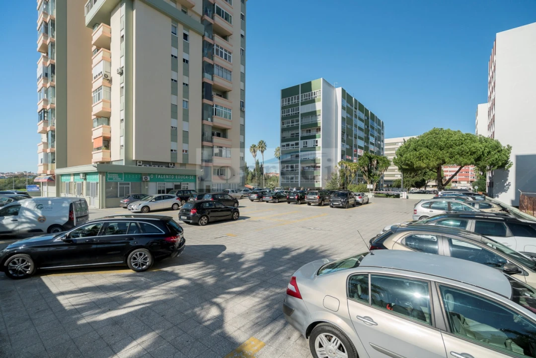 Apartamento T3 para Venda em Oeiras e São Julião da Barra, Paço de Arcos e Caxias Foto 34