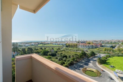 Apartamento T3 para Venda em Oeiras e São Julião da Barra, Paço de Arcos e Caxias
