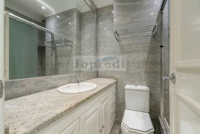 Apartamento T3 para Venda em Oeiras e São Julião da Barra, Paço de Arcos e Caxias