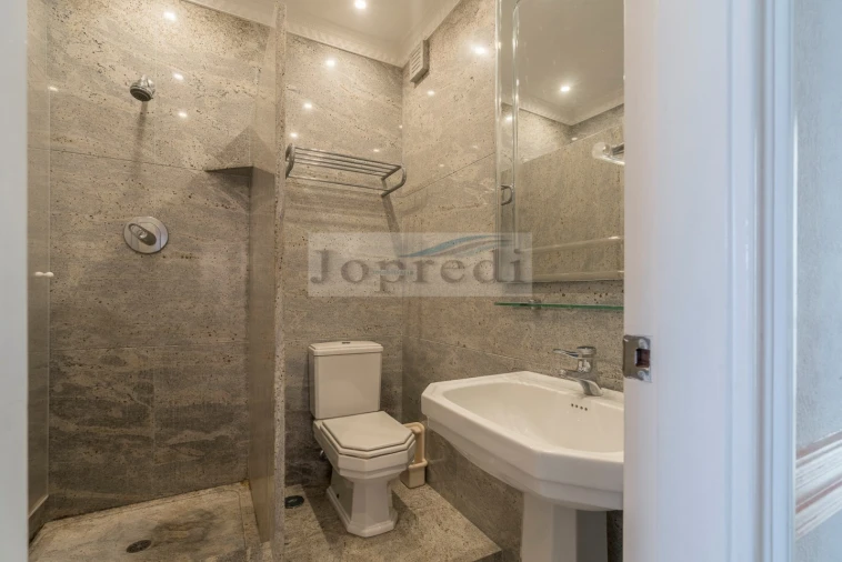 Apartamento T3 para Venda em Oeiras e São Julião da Barra, Paço de Arcos e Caxias Foto 25