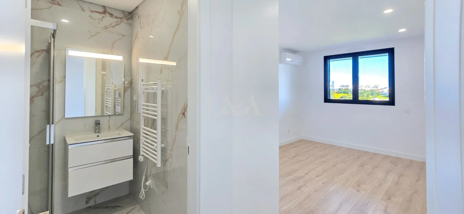 Apartamento T2 para Venda em Tavira (Santa Maria e Santiago) Foto 13