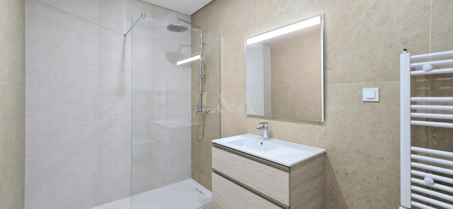 Apartamento T2 para Venda em Tavira (Santa Maria e Santiago) Foto 18