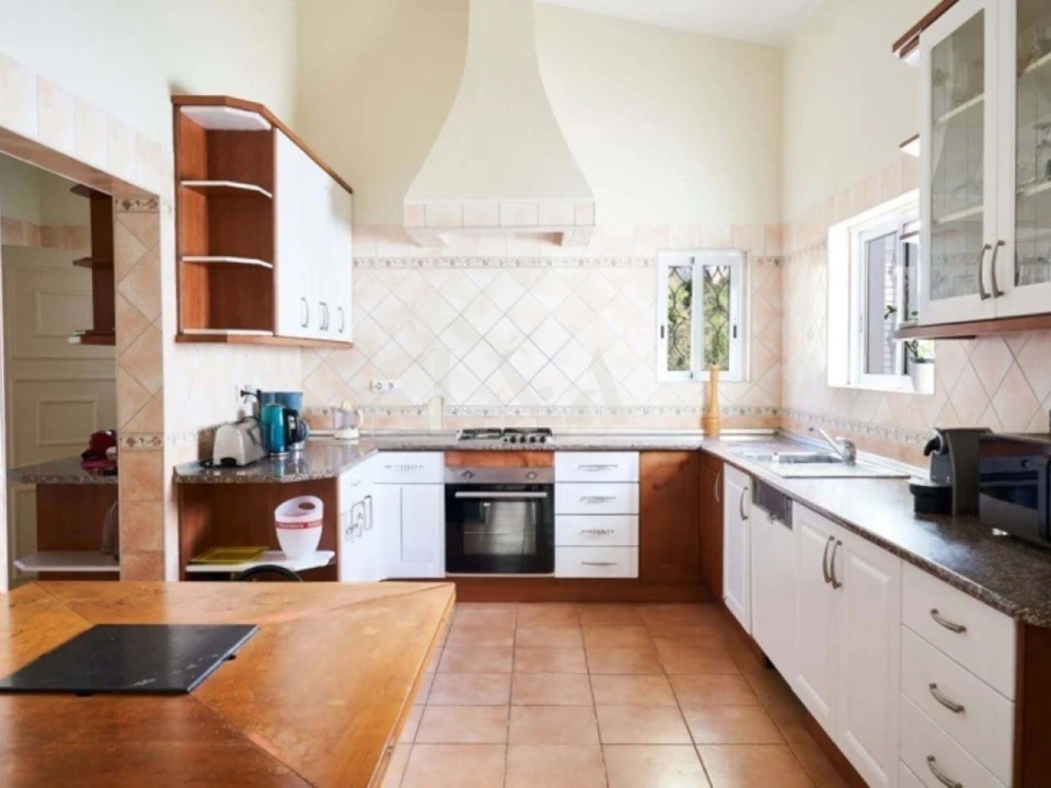 Moradia T5 para Venda em Alvor Foto 5