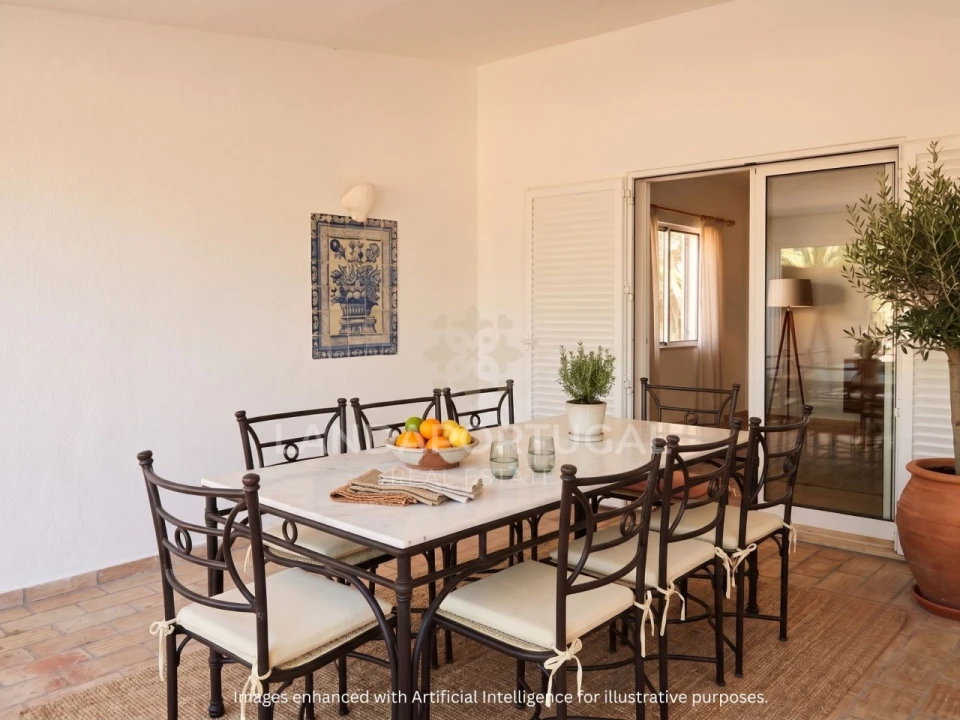 Moradia T5 para Venda em Alvor Foto 3