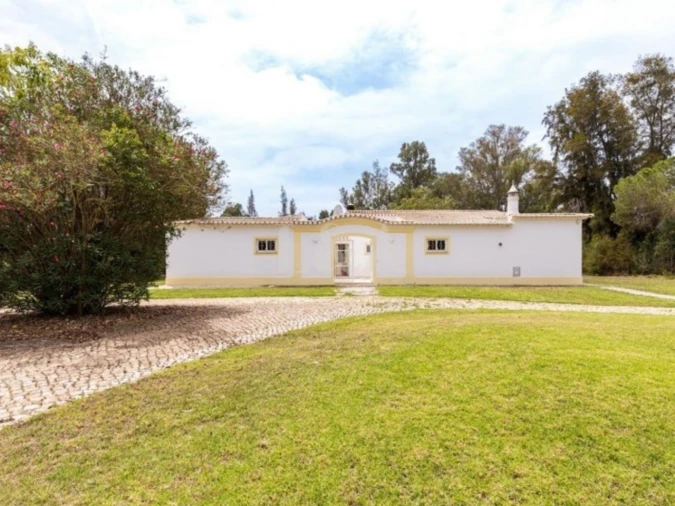Moradia T5 para Venda em Alvor Foto 4