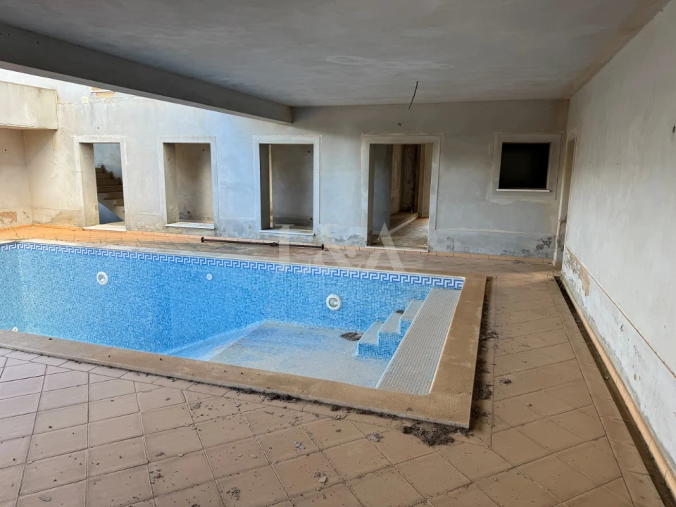 Terreno P/ Prédio para Venda em Budens Foto 5