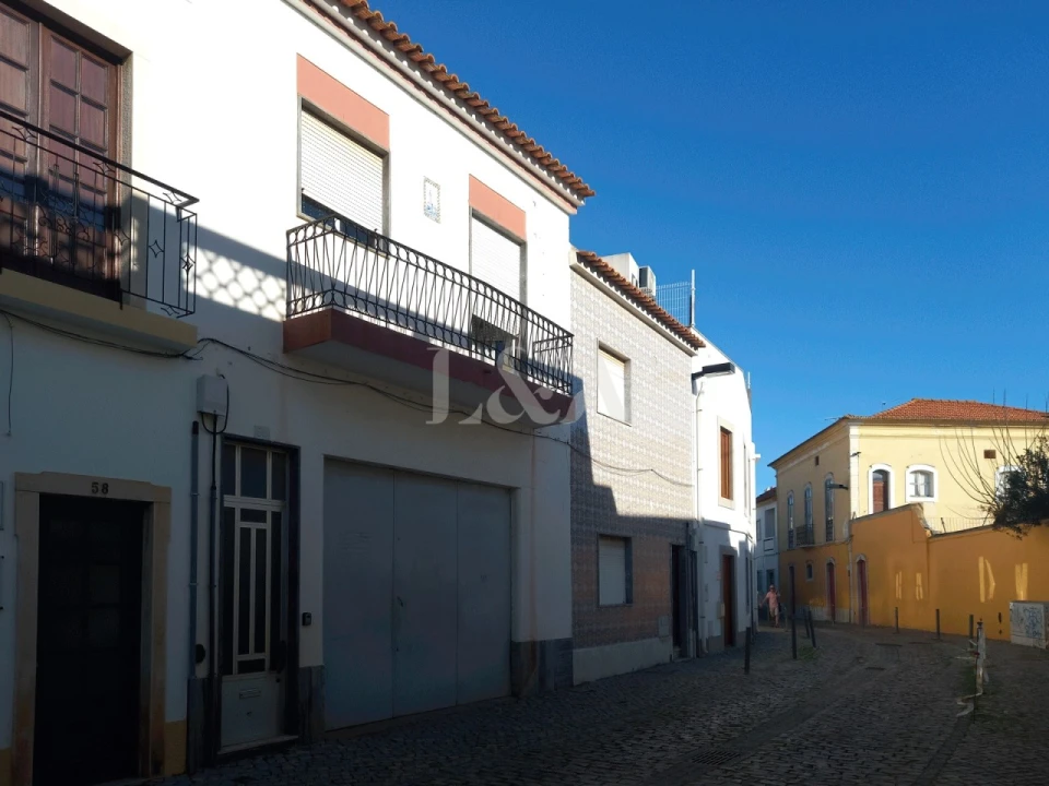 Moradia T3 para Venda em Tavira (Santa Maria e Santiago) Foto 1