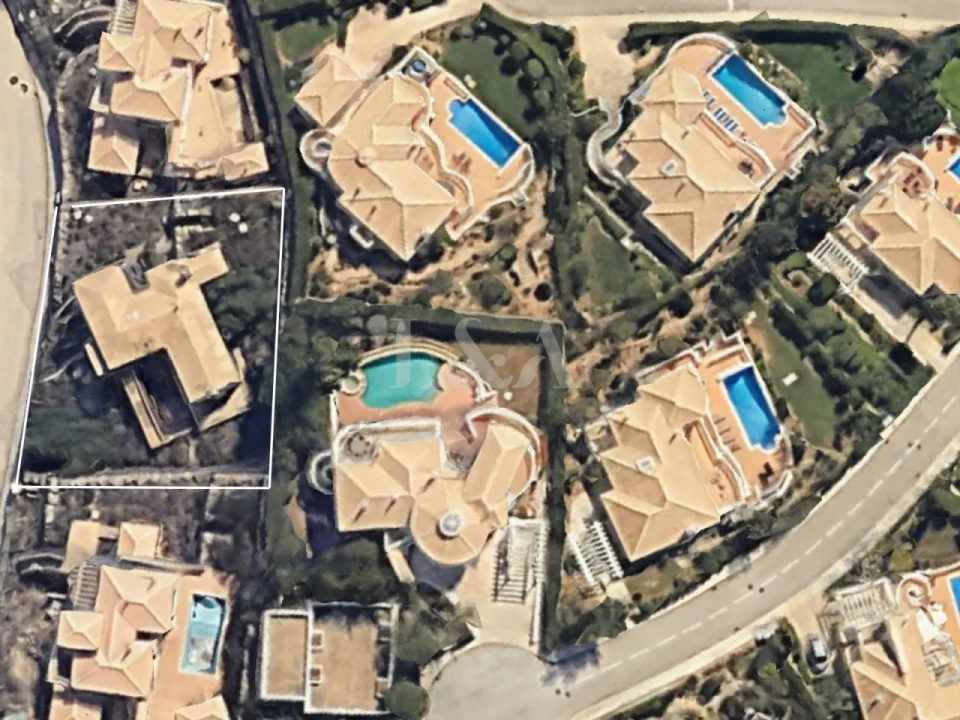 Terreno P/ Prédio para Venda em Budens Foto 2