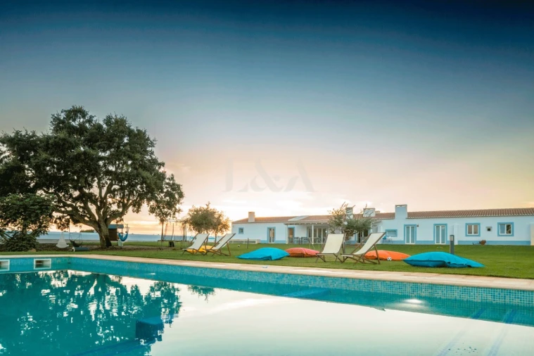 Negócio para Venda em São Teotónio Foto 5