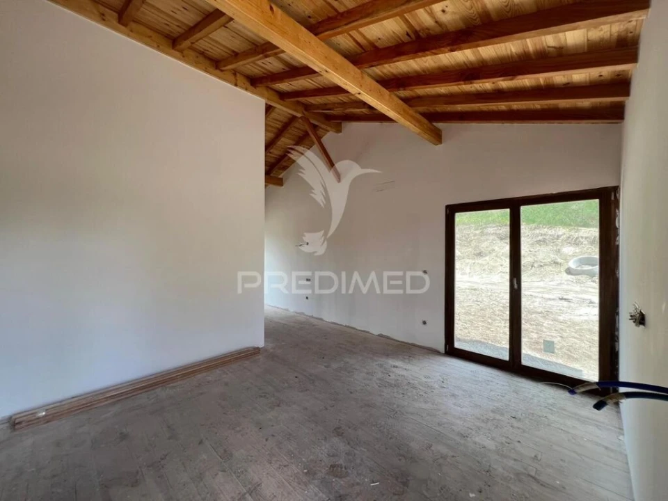 Moradia T2 para Venda em Serzedelo Foto 12