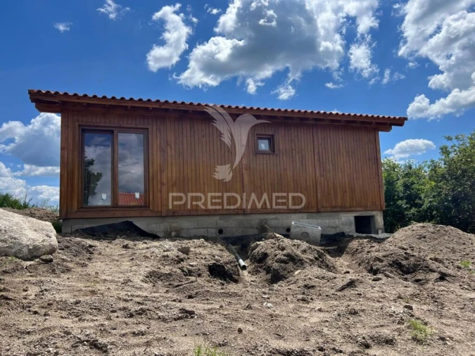 Moradia T2 para Venda em Serzedelo Foto 9