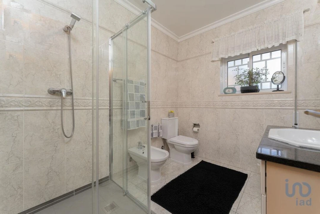 Moradia T4 para Venda em Monte Real e Carvide Foto 11