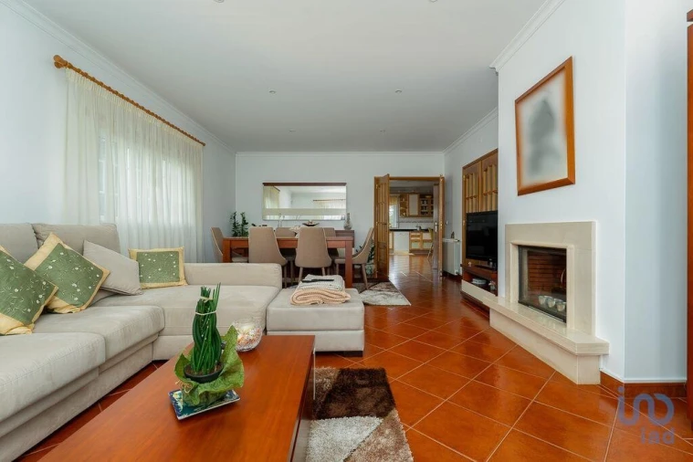 Moradia T4 para Venda em Monte Real e Carvide Foto 4