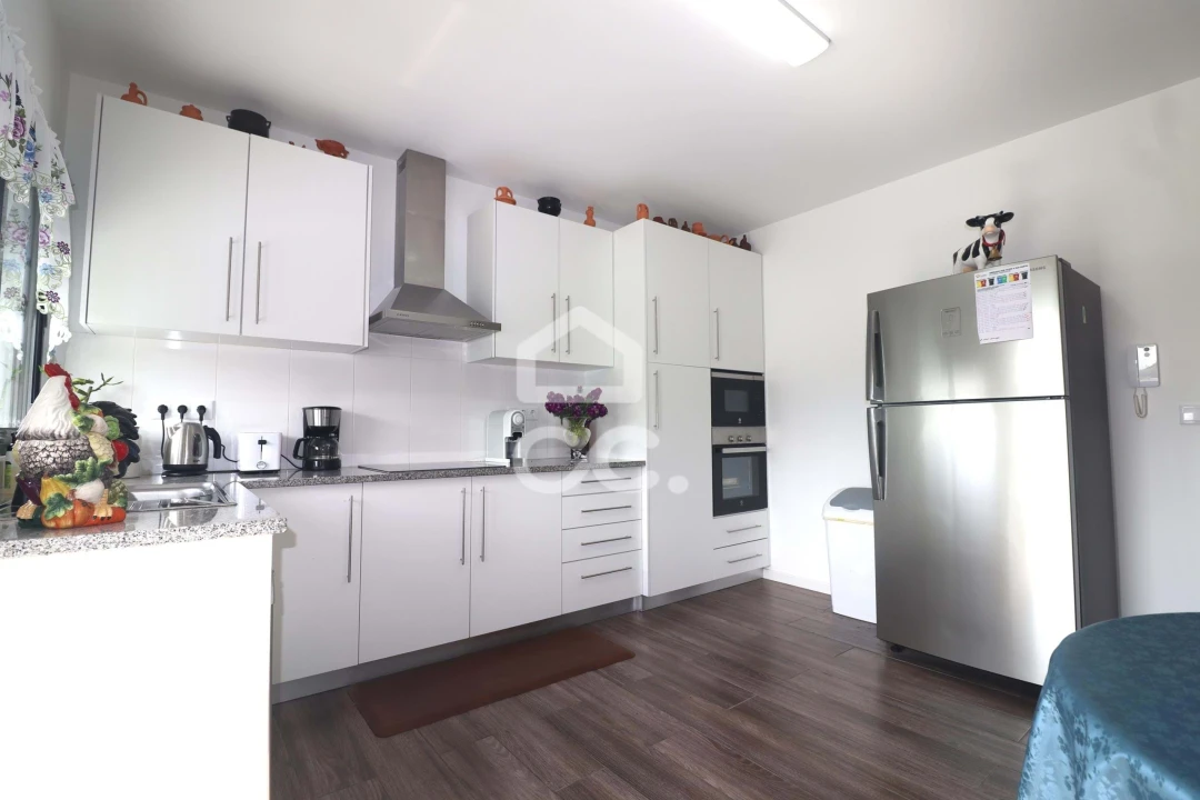 Apartamento T2 para Venda em Cabouco Foto 4