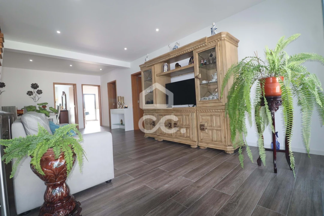 Apartamento T2 para Venda em Cabouco Foto 1