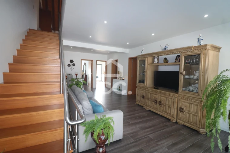 Apartamento T2 para Venda em Cabouco Foto 2