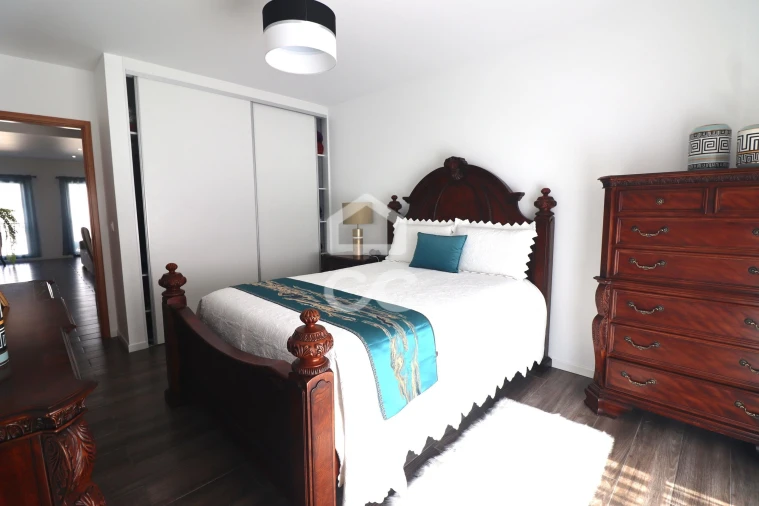 Apartamento T2 para Venda em Cabouco Foto 11