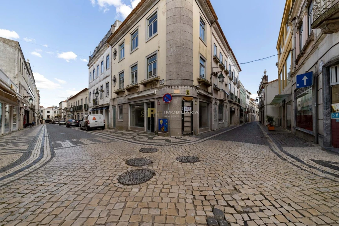 Prédio para Venda em Marvila, Ribeira Santarém, São Salvador, São Nicolau Foto 2