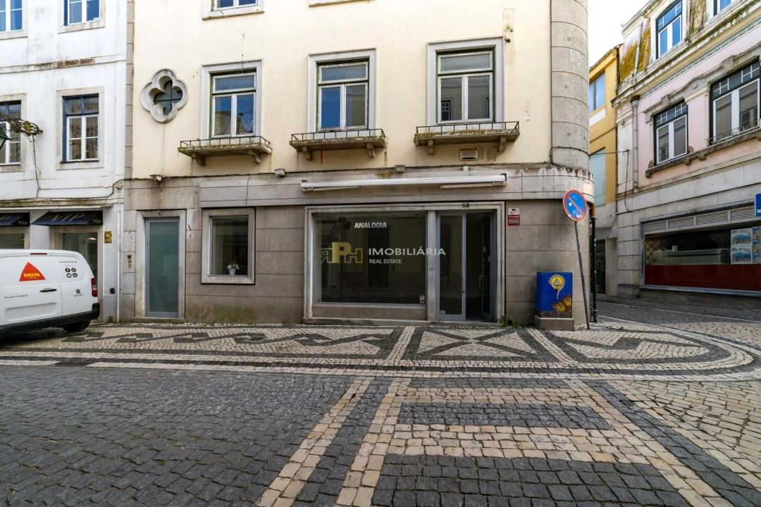 Prédio para Venda em Marvila, Ribeira Santarém, São Salvador, São Nicolau Foto 3