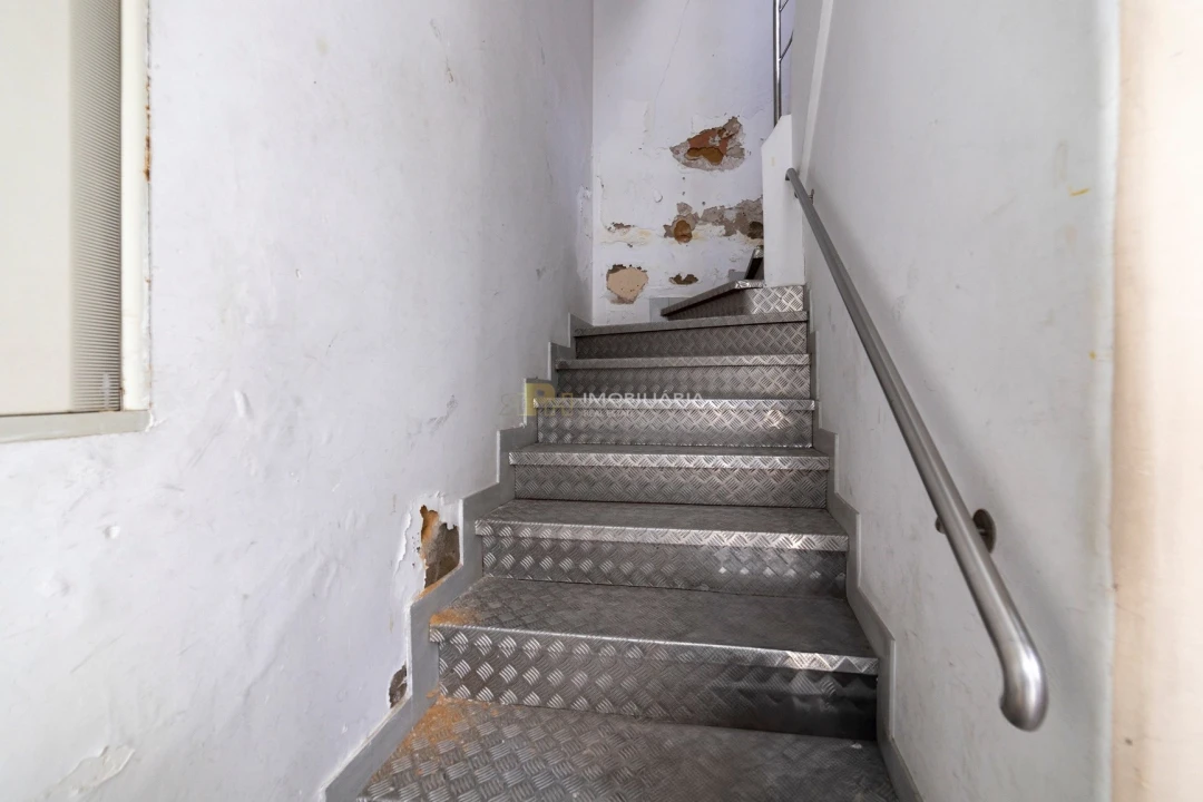 Prédio para Arrendamento em Marvila, Ribeira Santarém, São Salvador, São Nicolau Foto 7