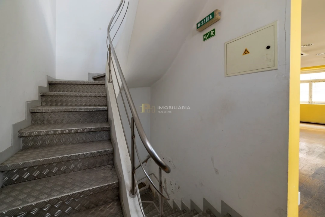 Prédio para Arrendamento em Marvila, Ribeira Santarém, São Salvador, São Nicolau Foto 10