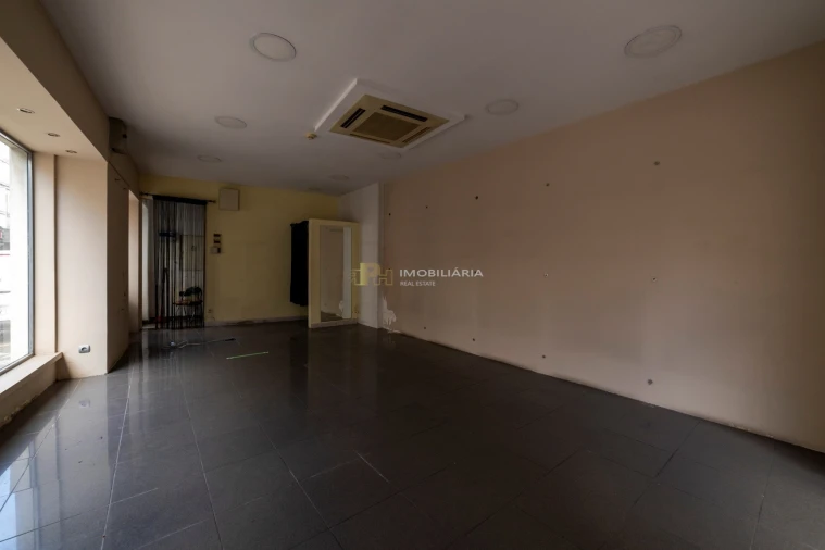 Prédio para Arrendamento em Marvila, Ribeira Santarém, São Salvador, São Nicolau Foto 4