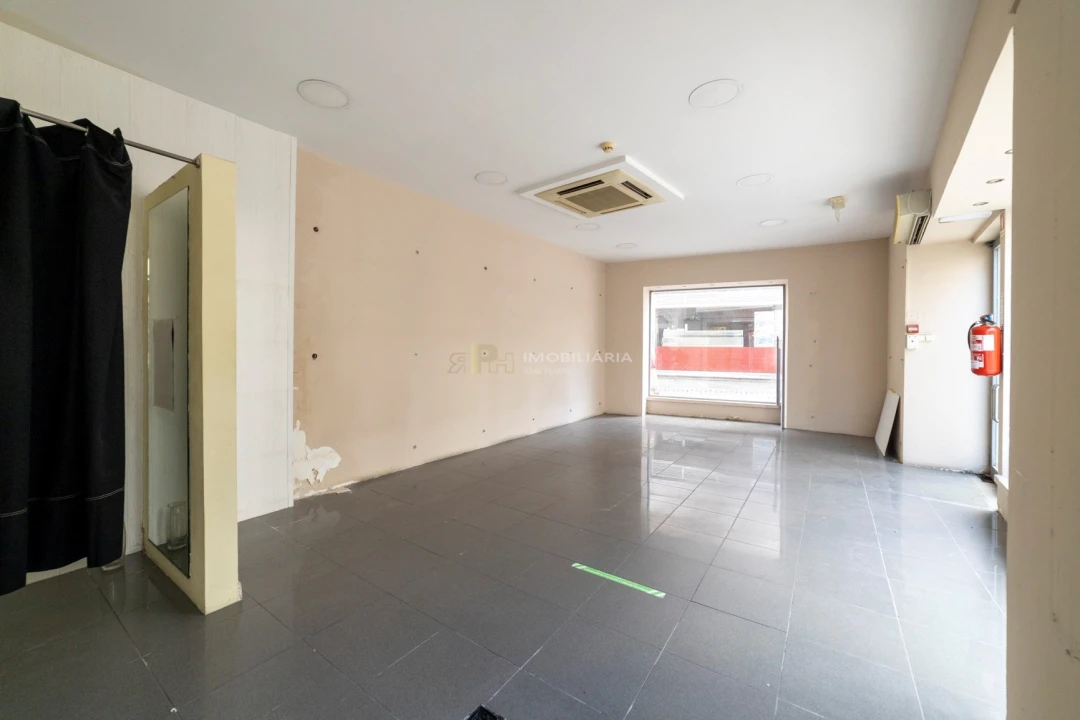 Prédio para Arrendamento em Marvila, Ribeira Santarém, São Salvador, São Nicolau Foto 5