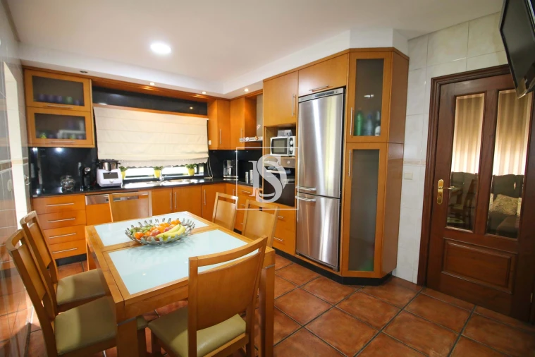 Moradia T6 para Venda em Martim Foto 12