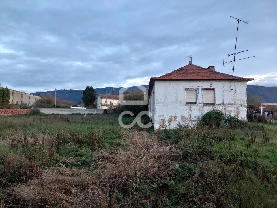 Apartamento T3 para Venda em Madalena e Samaiões Foto 1
