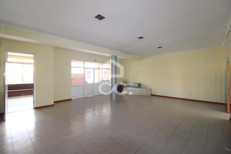 Negócio para Venda em Santa Maria Maior Foto 9