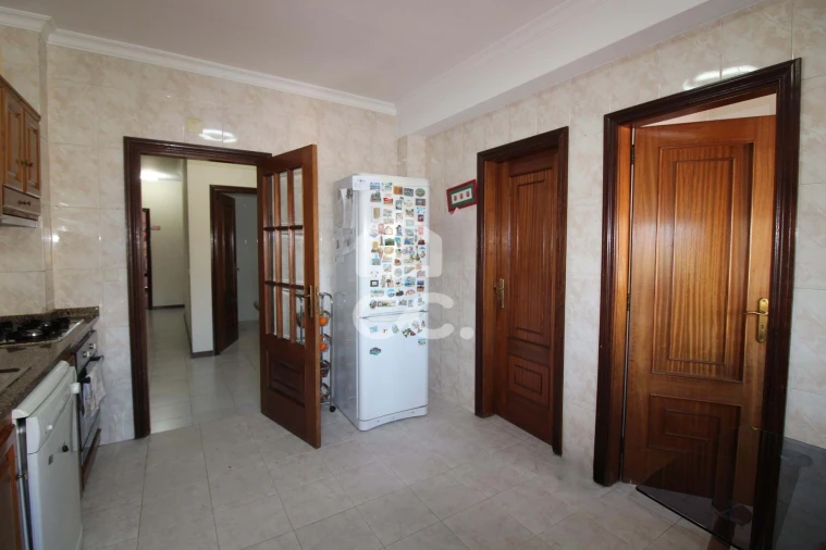 Apartamento T3 para Venda em Madalena e Samaiões Foto 13