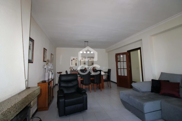 Apartamento T3 para Venda em Madalena e Samaiões Foto 9