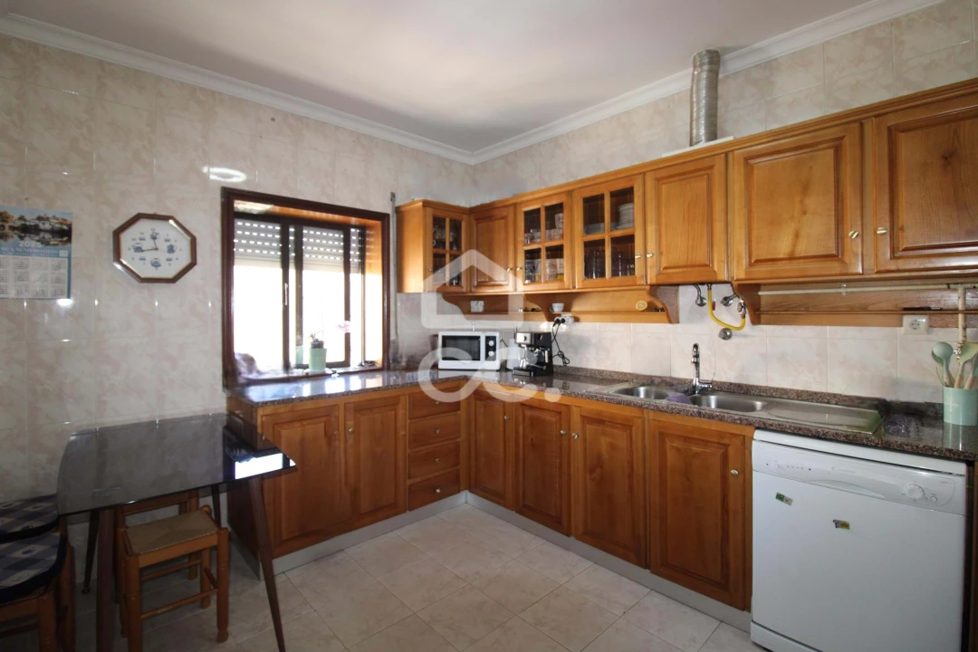 Apartamento T3 para Venda em Madalena e Samaiões Foto 3