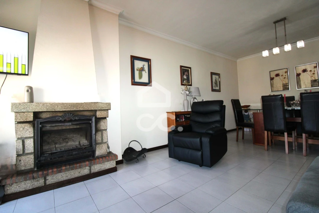 Apartamento T3 para Venda em Madalena e Samaiões Foto 8