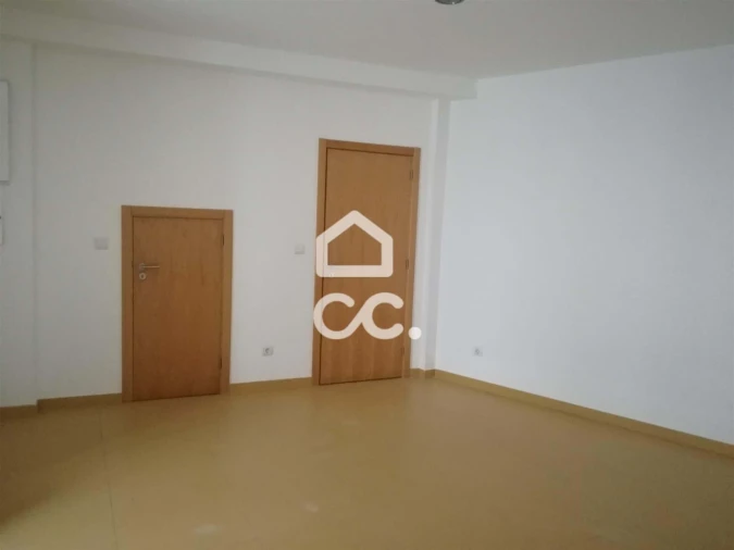 Negócio para Venda em Santa Maria Maior Foto 13