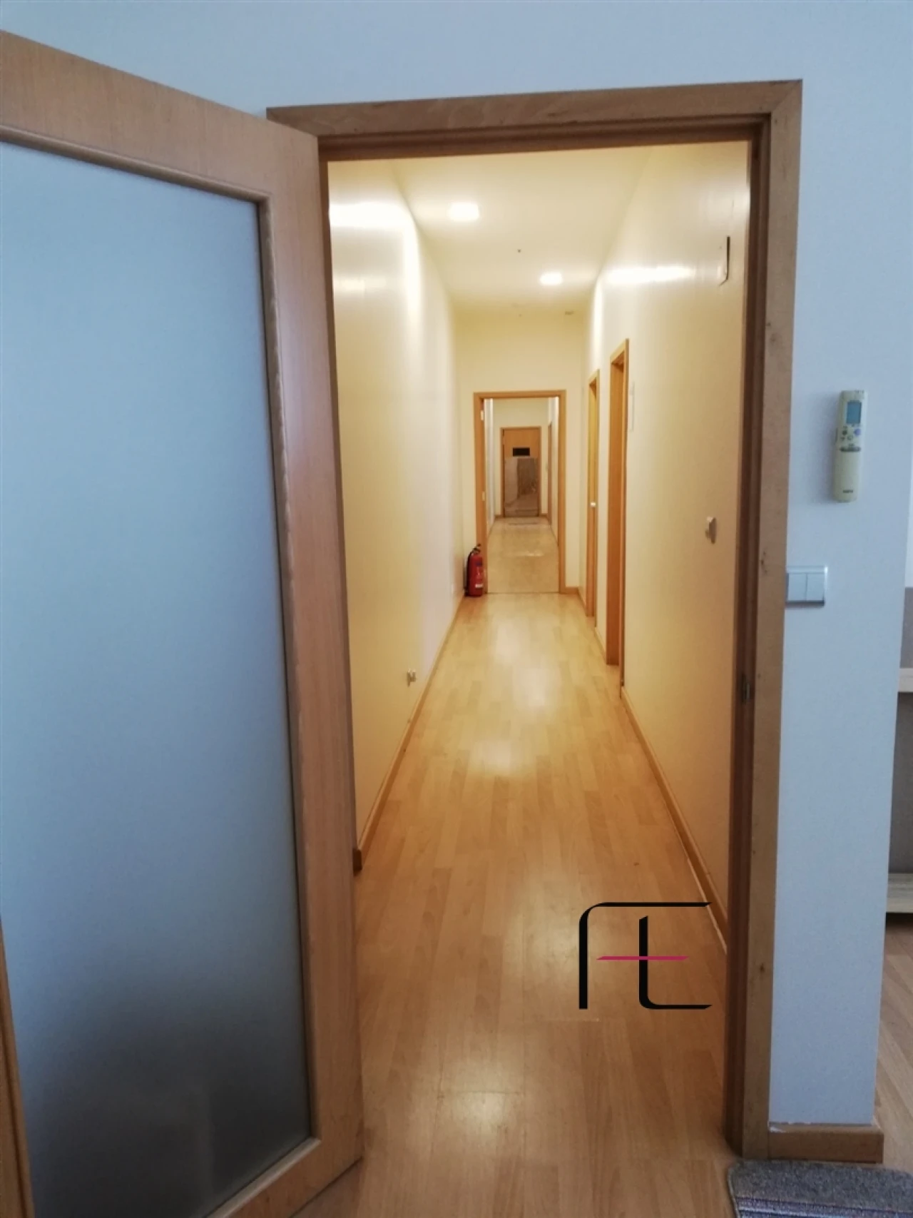 Armazém para Venda em Mafamude e Vilar do Paraíso Foto 28