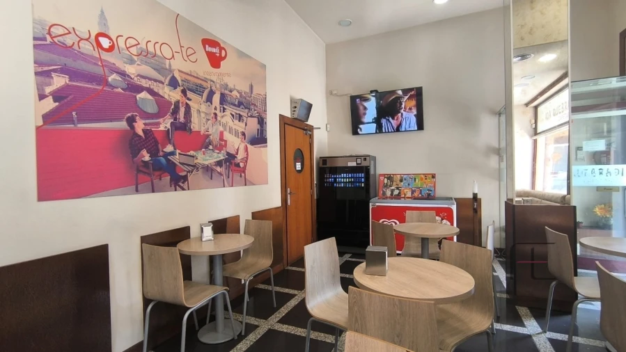 Negócio para Venda em Gondomar (São Cosme), Valbom e Jovim Foto 3