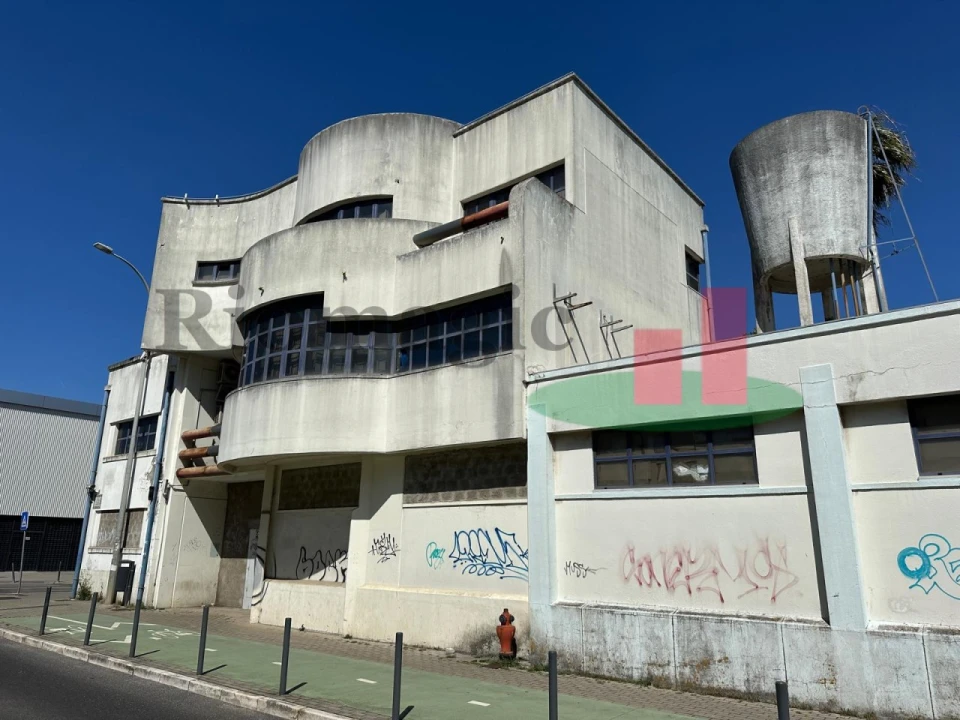 Armazém para Venda em Falagueira-Venda Nova Foto 8