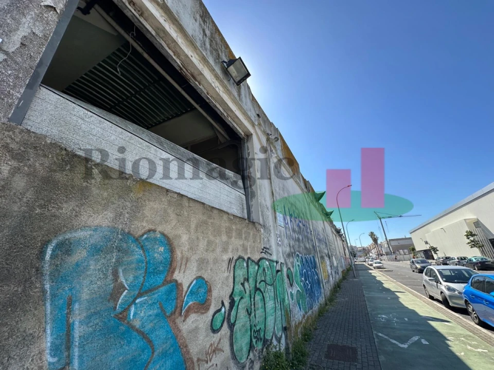 Armazém para Venda em Falagueira-Venda Nova Foto 9