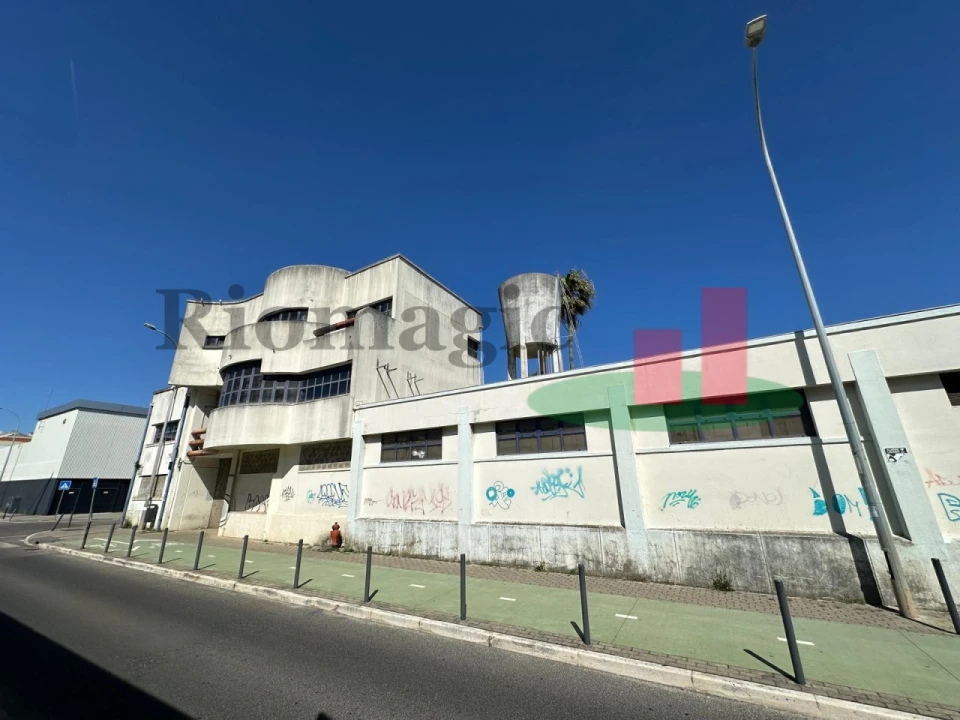 Armazém para Venda em Falagueira-Venda Nova Foto 12